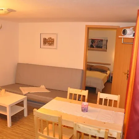 Ferienwohnung Krumbiegel * Juliusruh